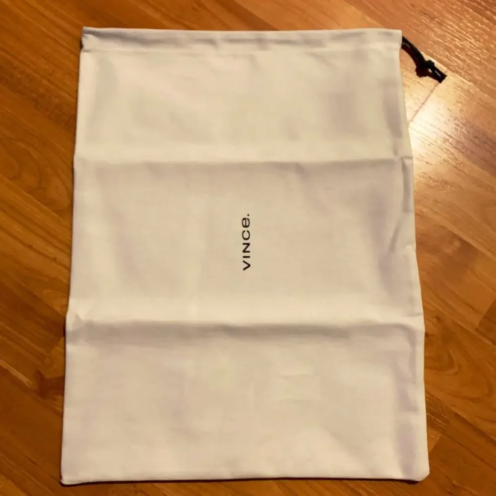 Vince Dust Bag‎